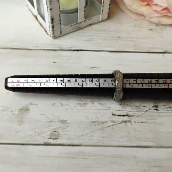 NEW Silver Tone Fidget Spinning Band Ring Size 7 Moving Turning Eclectic - Picture 3 of 3